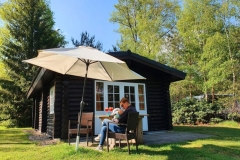 Romantic-Lodge-Outdoors-Holten